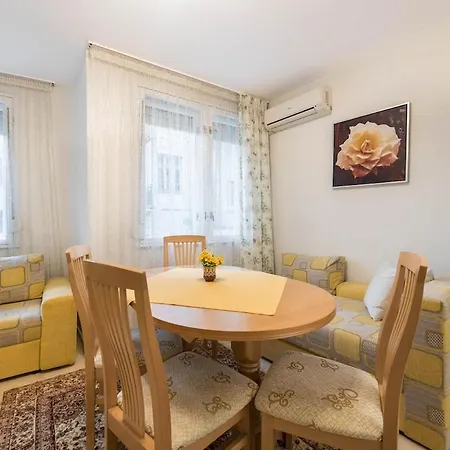 Calm Space In Center דירה