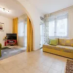 アパート Calm Space In Center ヴァルナ