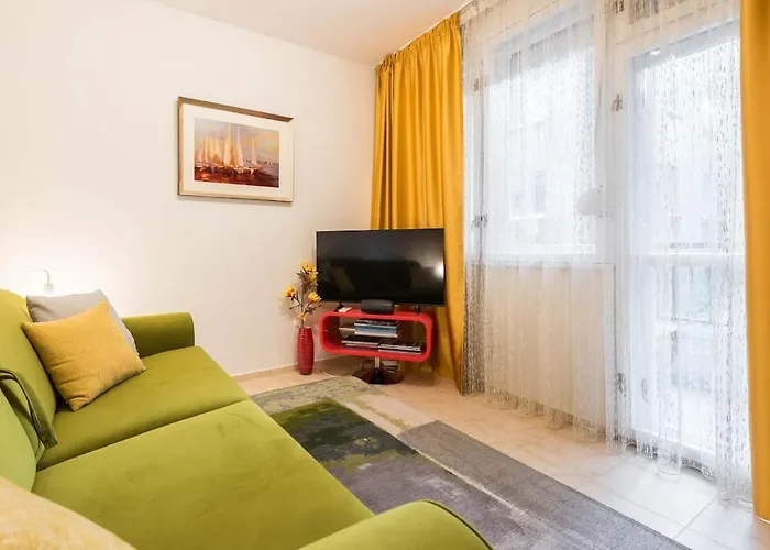 公寓 Calm Space In Center