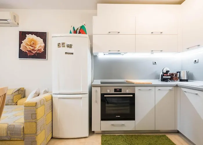 Calm Space In Center 瓦爾納